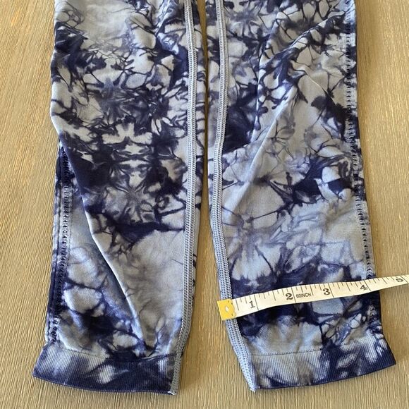 Pink Victoria's Secret  Ultimate Blue Tie Dye Tight Leggings Women’s Size S - Picture 11 of 13